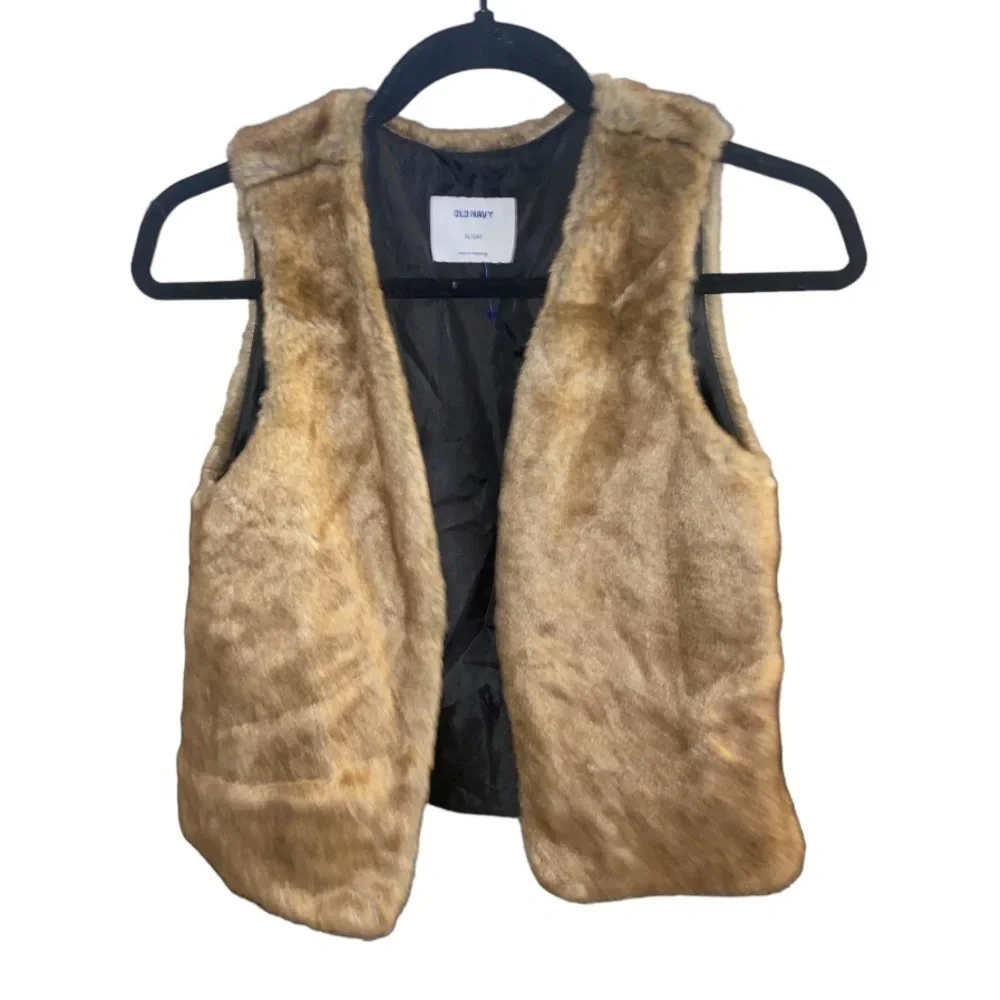 OLD Navy Kids Faux Fur Cozy Winter Vest Open Front in Tan Brown Size XL (14) - Picture 2 of 8